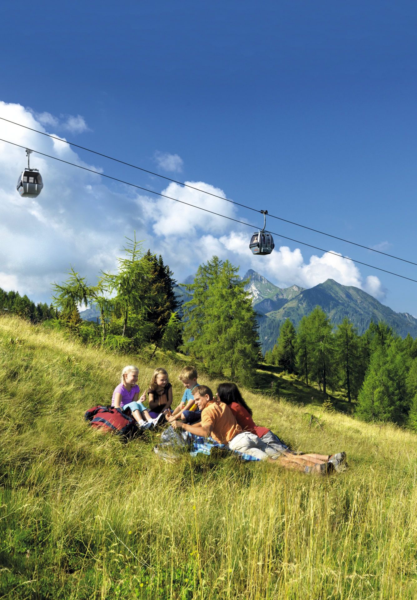 Family hiking tour on the Gernkogel mountain
