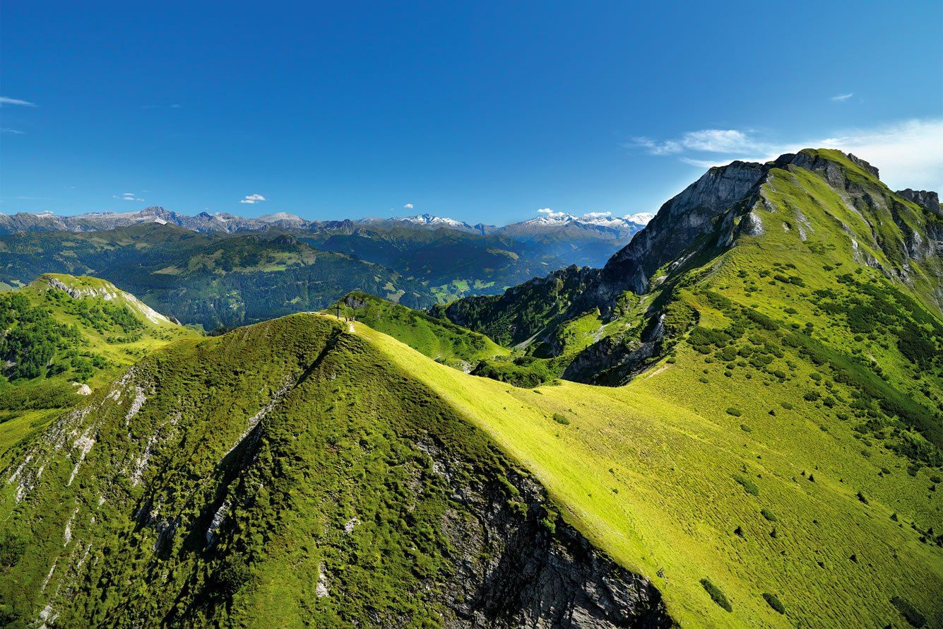 Hiking tour on the Heukareck mountain
